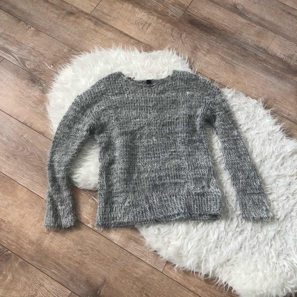 Fuzzy Cropped Sweater